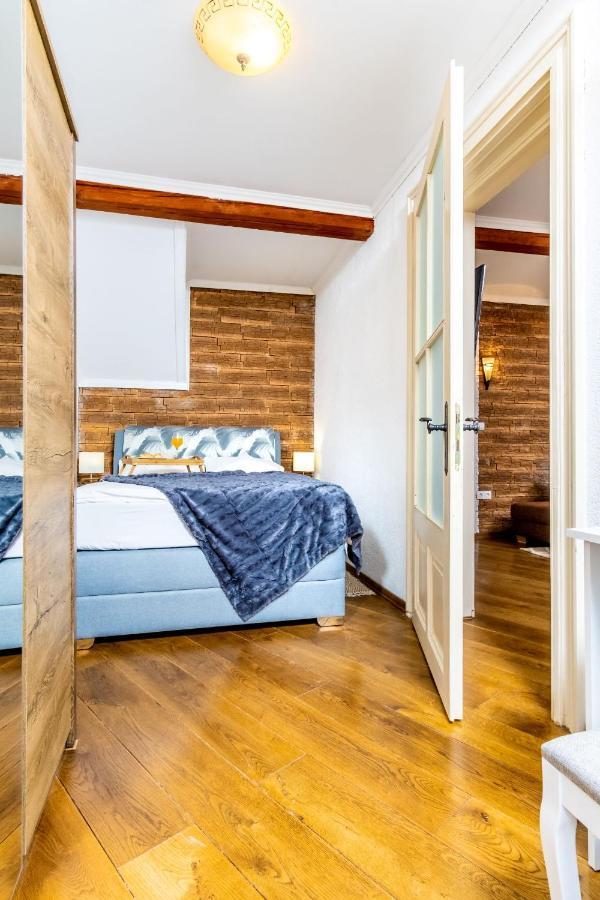 Apartamento Zollus House Tvrda Osijek Exterior foto