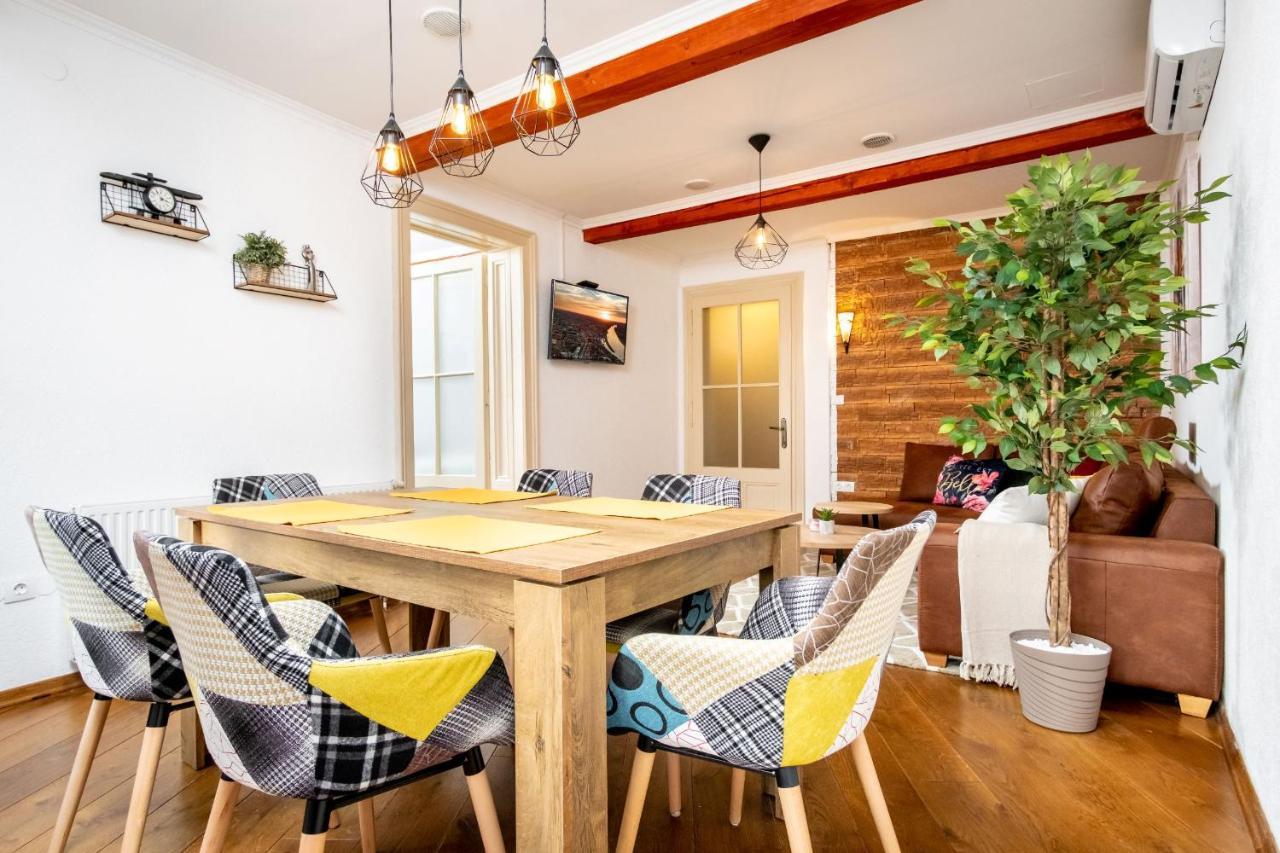 Apartamento Zollus House Tvrda Osijek Exterior foto