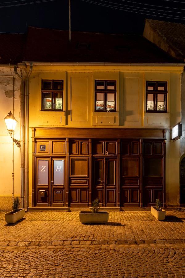 Apartamento Zollus House Tvrda Osijek Exterior foto